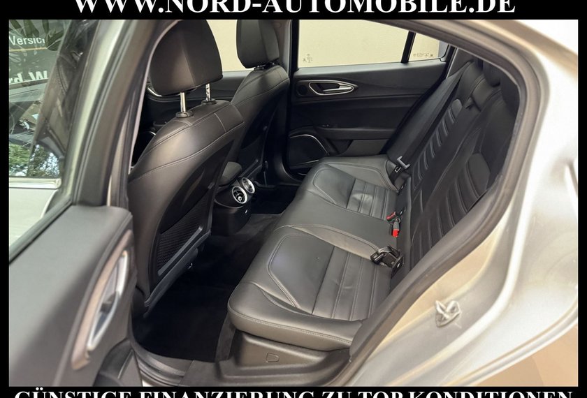 Alfa Romeo Giulia Giulia 2.2 JTDM LUSSO TI *PANO*LEDER*ACC*UPE:56*