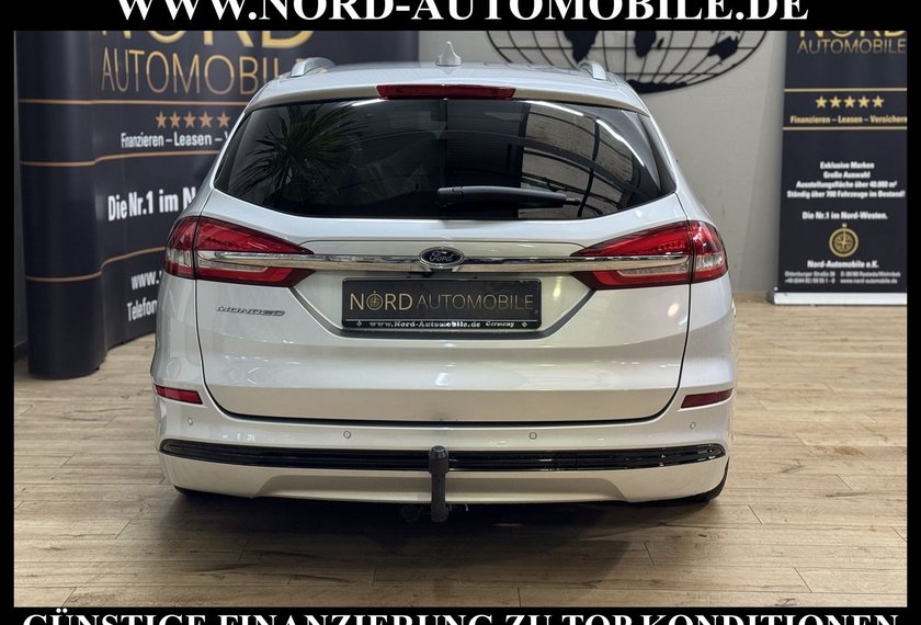 Ford Mondeo Mondeo Turnier 2.0 EB Titanium *AHK*ACC*PANO*LED