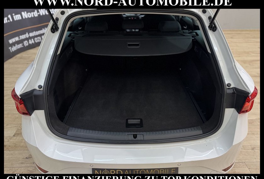 Seat Leon Leon Sportstourer 1.5 TSI Style *LED*CARPLAY*KAM