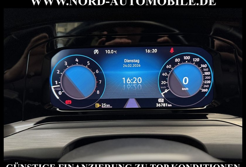 Volkswagen Golf Golf VIII Variant 1.5 TSI StHz/Side&amp;Lane/ACC/LED