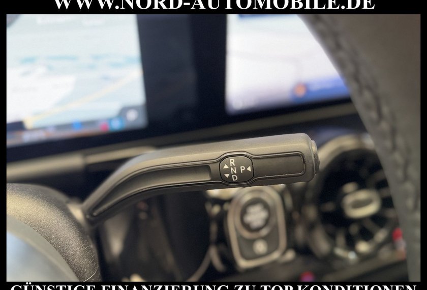 Mercedes-Benz GLA 180 GLA 180 d Entry *LED*Wide*Kamera*EasyPack*Spur*