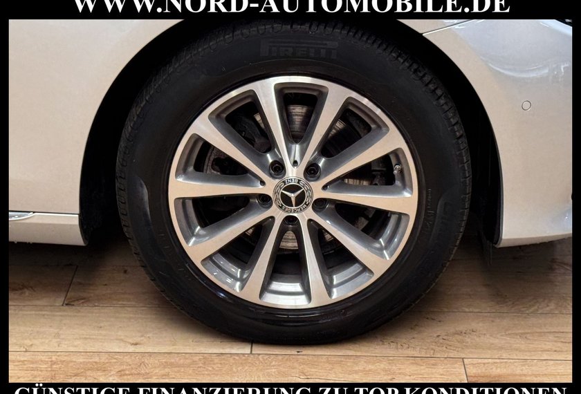 Mercedes-Benz E 220 E 220 d Lim. Exclusive *LED*Comand*Kamera*MBEAM*