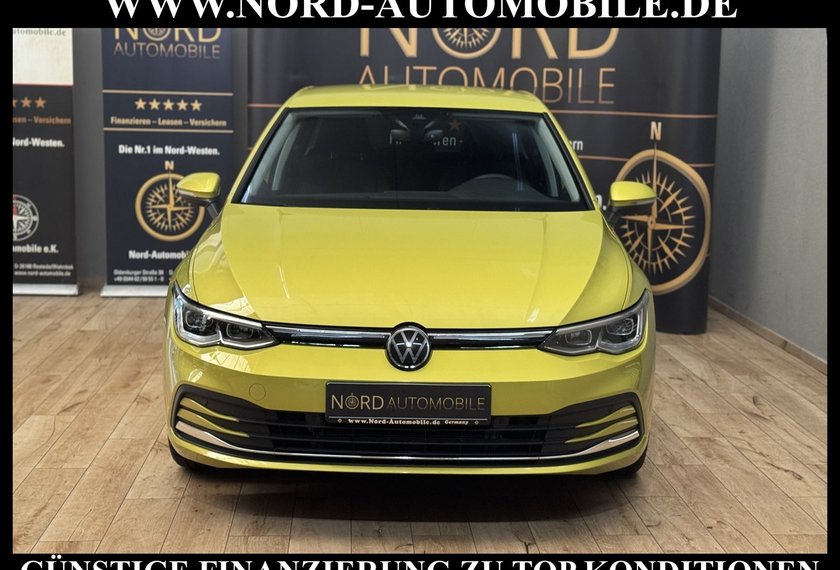 Volkswagen Golf Golf Style 1.5 eTSI DSG Kamera/Navi/LED/17