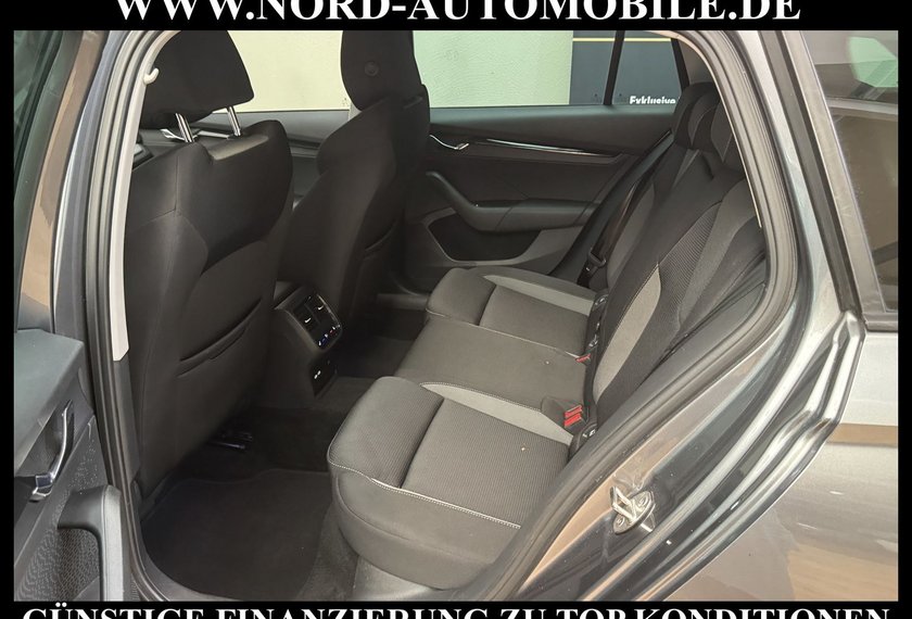 Skoda Octavia Octavia Combi Ambition 2.0 TDI DSG Matrix/Virt.C