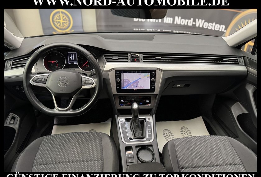 Volkswagen Passat Variant Passat Variant Basic 2.0 TDI DSG Kamera/Navi/LED