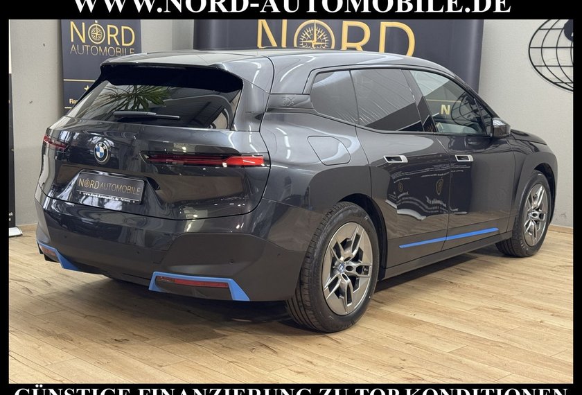 BMW iX iX 40 xDrive *AHK*PANO*360KAM*HARMAN*UPE:94*