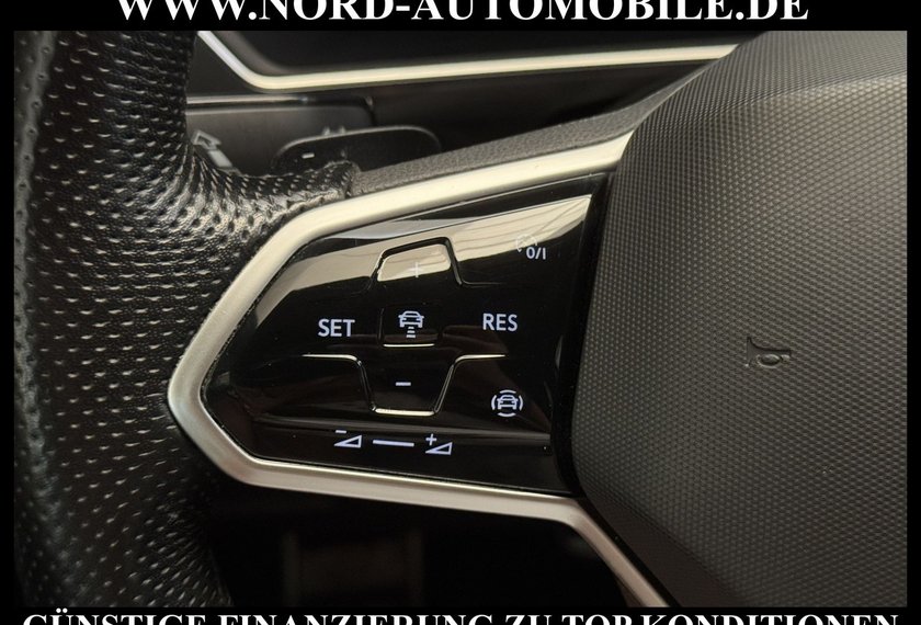Volkswagen Tiguan Tiguan R-Line 2.0 TDI DSG SIDE&amp;LANE/ACC/Navi/LED