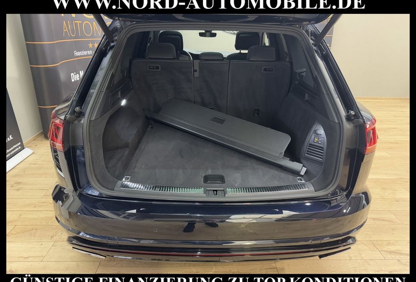 Volkswagen Touareg Touareg 4MOT 3.0 TDI R-Line Black Style UPE 106