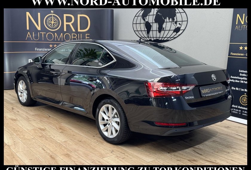 Skoda Superb Superb 2.0 TDI DSG Limo Leder/Navi/Xen/Kamera Pr