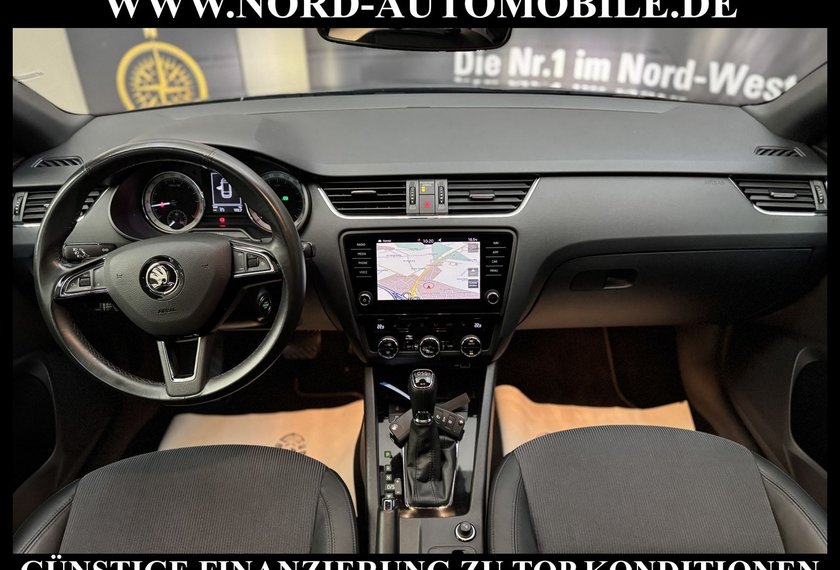 Skoda Octavia Octavia Combi Style 2.0 TDI DSG Pano/Navi/Lane