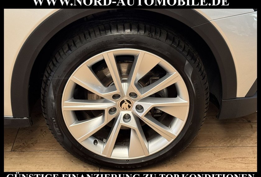 Skoda Octavia Octavia Combi 2.0 TDI Scout 4x4 AHK*DSG*HeadUp