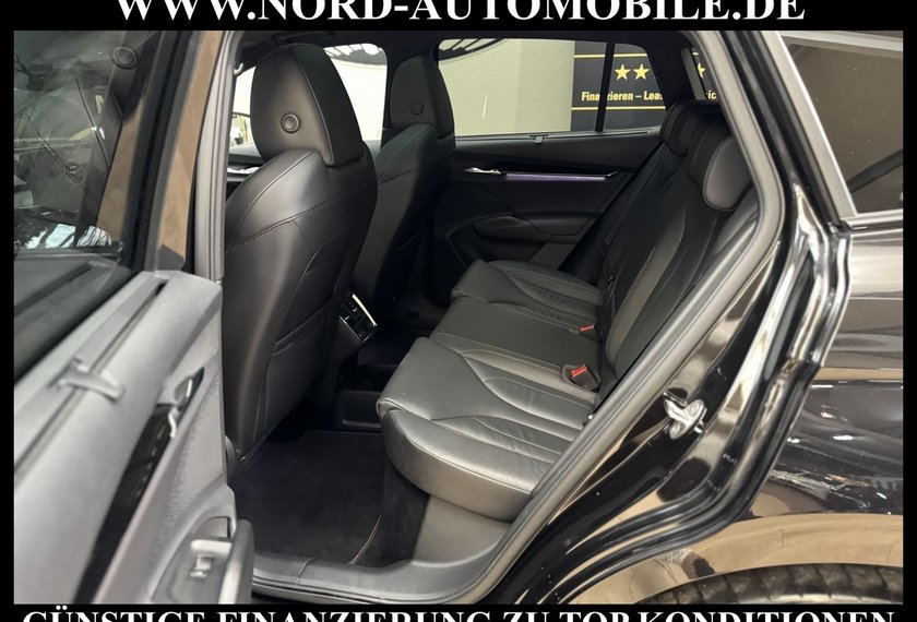 Skoda Enyaq Enyaq iV 80 x Founders Edition Suite Wärmepumpe