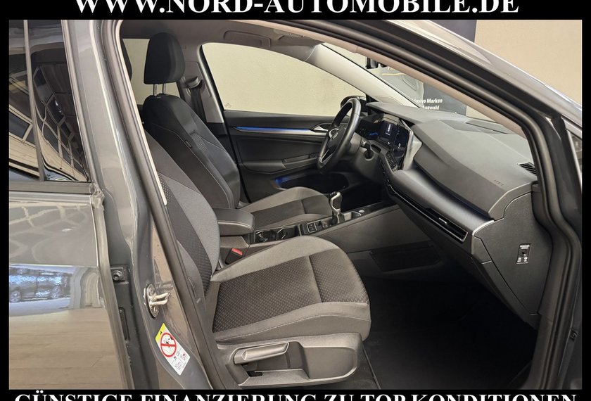 Volkswagen Golf Golf VIII 1.5 TSI Active Kamera/ACC/Navi/LED/17