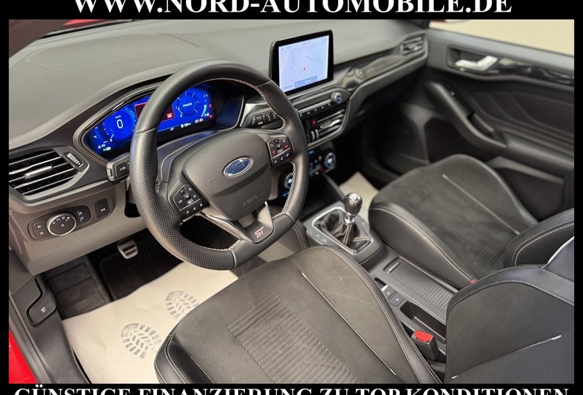 Ford Focus Focus Turnier ST *190PS*19ZOLL*LED*NAV*KAM