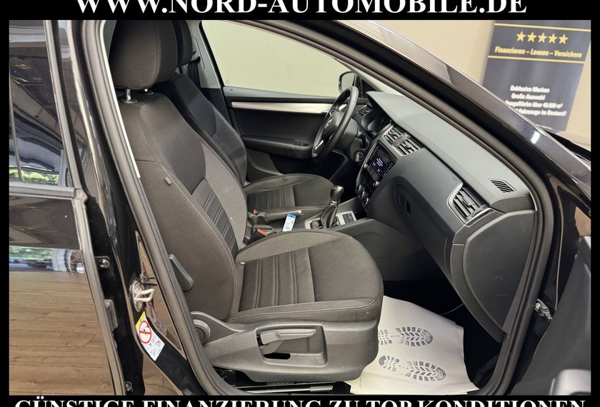 Skoda Octavia Octavia Combi Ambition 1.6 TDI AHK/Navi/PDC/
