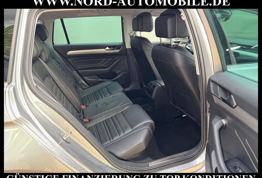 Volkswagen Passat Variant Passat Variant R-Line 4MOT 2.0 TSI DSG Leder/Nav