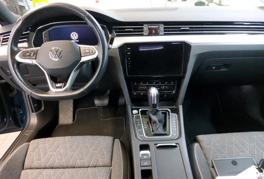 Volkswagen Passat Variant Passat Variant R-Line 2.0 TDI DSG Matrix/Kamera/