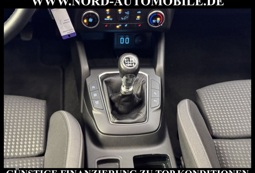 Ford Focus Focus Lim. 1.5 EcoBlue *LED*AHK*ACC*StHz*Kamera*