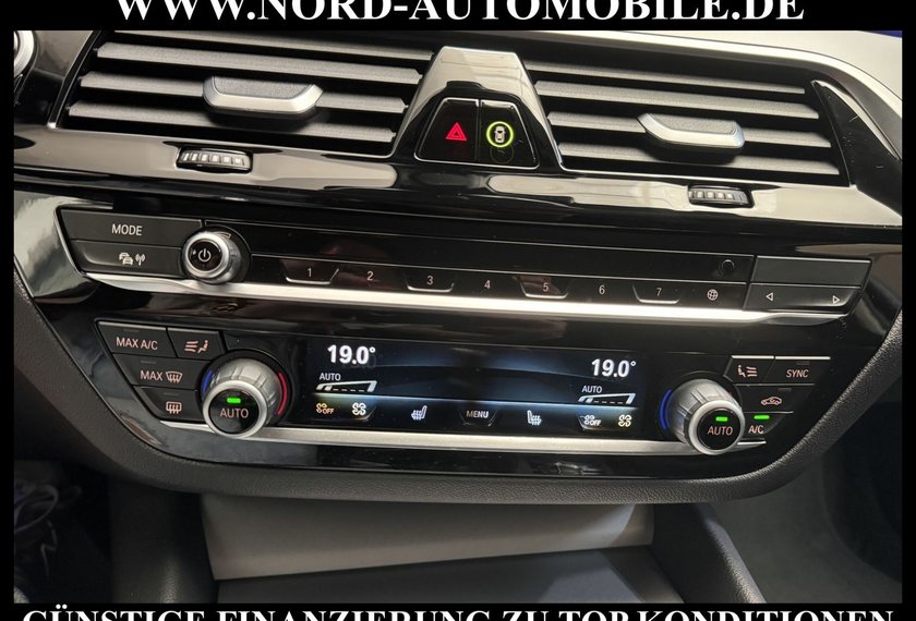 BMW 530 530 d Touring *LED*Navi*LiveCP*Leder*ParkAss*18Z