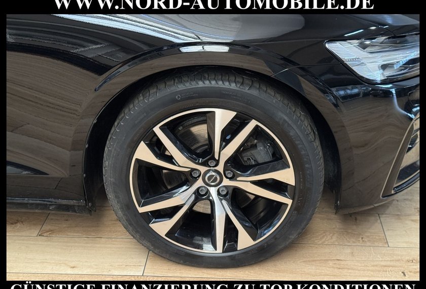 Volvo V60 V60 Kombi B4 D Plus Dark *AHK*ACC*StHz*4xSHZ*LED
