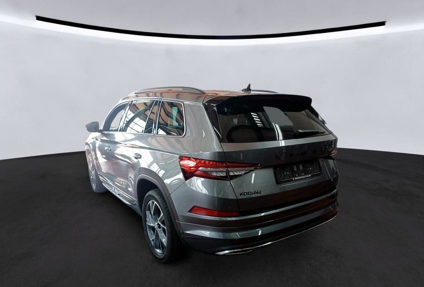 Skoda Kodiaq Kodiaq Sportline 2.0 TDI DSG 7-Sitzer/AHK/ACC/19