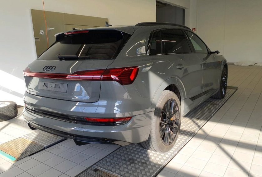 Audi e-tron e-tron 55 QU.S-Line Black Style Pano/HeadUp/B&amp;O/