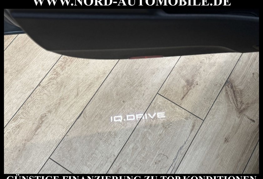 Volkswagen Touran Touran IQ.Drive 1.6 TDI DSG 7-Sitzer/Navi/Kamera