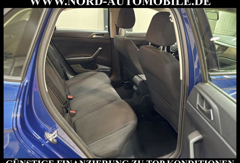 Volkswagen Polo Polo 1.0 TSI R-Line DSG Navi*PDC*SHZ*15&apos;&apos;*