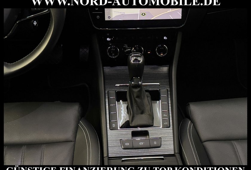 Skoda Superb Superb Combi STYLE TDI DSG*AHK*STHZ*LEDER*UPE62*
