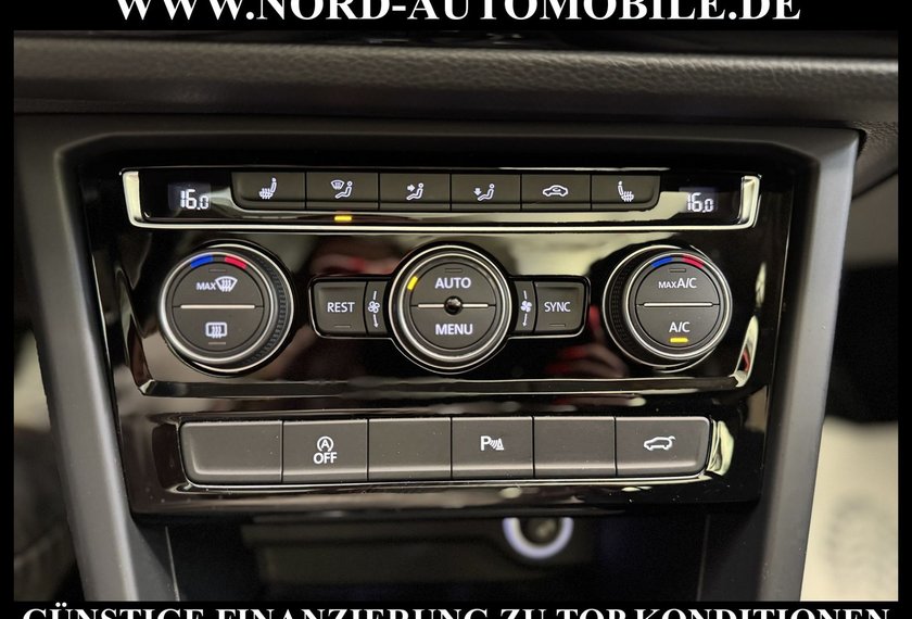 Volkswagen Touran Touran 2.0 TDI DSG Comfortl. Dig.Cockp/Pano/LED