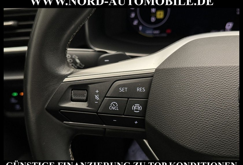 Seat Leon Leon Style 1.5 eTSI DSG Matrix LED/Kamera/Navi/