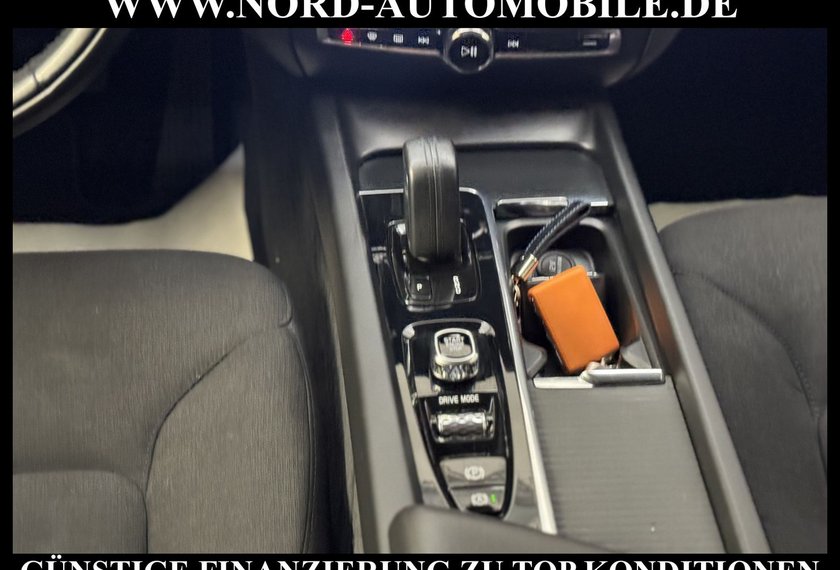 Volvo V60 V60 Kombi B4 Momentum Pro LED*NAVI*KAM*TOP-KM*