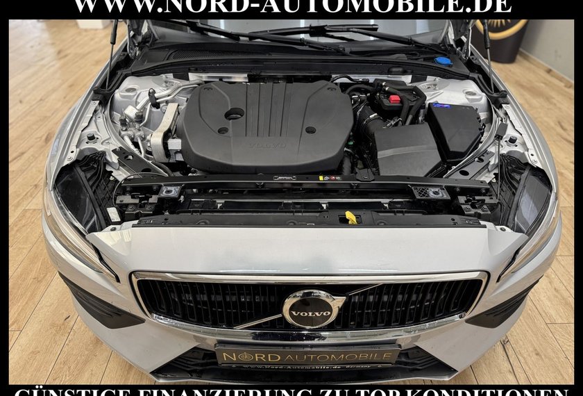 Volvo V60 V60 Kombi B4 Core *AHK*ACC*LED*4xSHZ*UPE:57