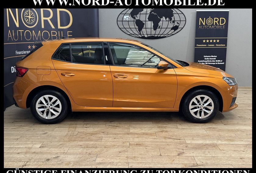 Skoda Fabia Fabia 1.0 MPI Ambition *LED*Navi*SHZ*WinterPak*