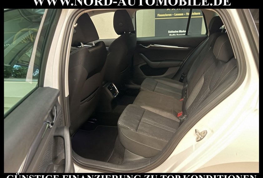 Skoda Octavia Octavia Combi Style 2.0 TDI DSG AHK/Kamera