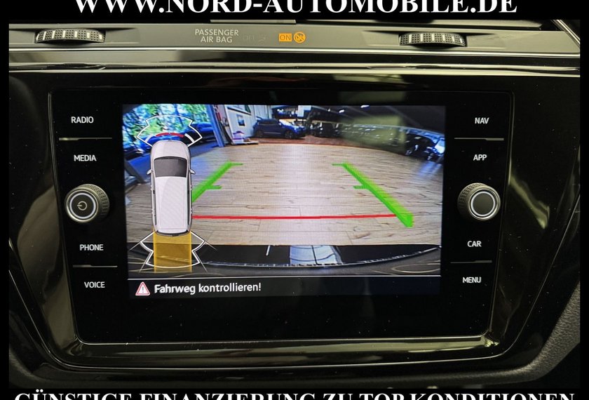 Volkswagen Touran Touran 2.0 TDI DSG Comfortl. Dig.Cockp/Pano/LED