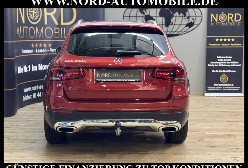 Mercedes-Benz GLC 300 GLC 300 e 4M Exclusive *LED*AHK*Pano*HUD*Kamera*