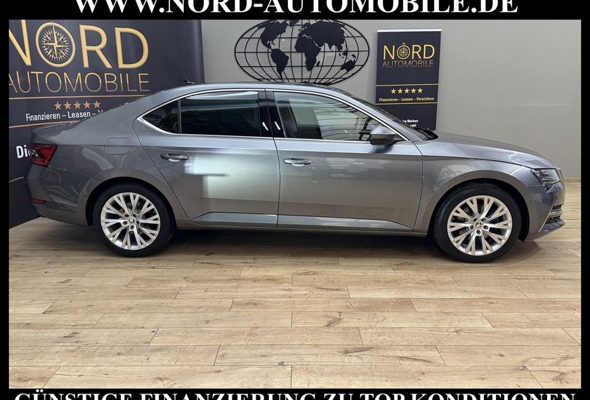 Skoda Superb Superb iV Limousine Style 1.4 TSI DSG Side&amp;Lane