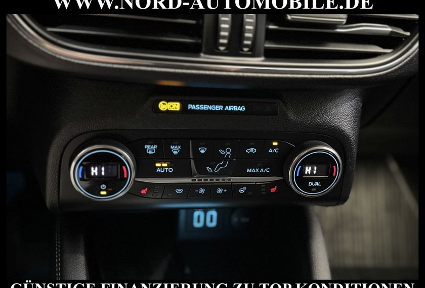 Ford Focus Focus Turnier 2.0 EB Titanium X *Ad.LED*AHK*StHz