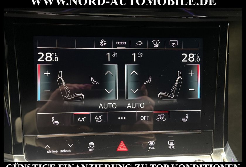 Audi e-tron e-tron Sportback S-Line Black Edition Pano/21/