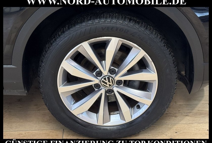 Volkswagen T-Roc T-Roc Style 1.5 TSI DSG Navigation/PDC/17