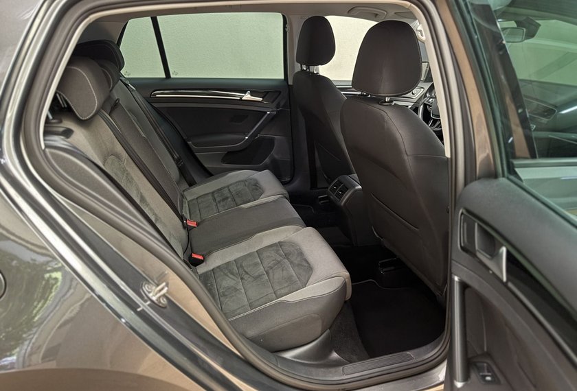 Volkswagen Golf Golf Limo 2.0 TDI DSG R-Line Dig.Cockpit*Navi*