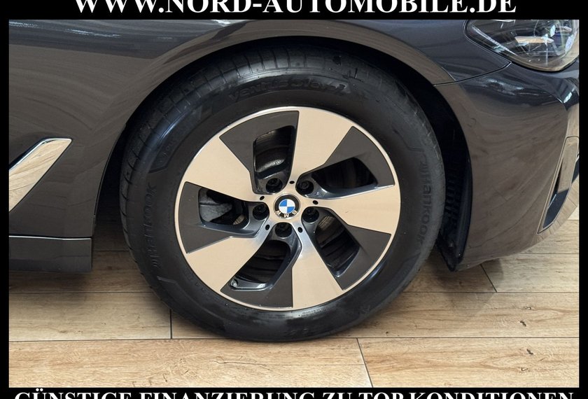 BMW 520 520 d Touring *LED*Navi*AHK*Leder*LiveCP*Kamera*