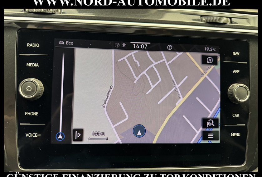 Volkswagen Tiguan Tiguan Life Urban Sport 4MOT 2.0 TDI DSG Navi/LE