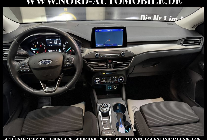 Ford Focus Focus Turnier 1.5 EcoBlue Titanium *AHK*PANO*ACC