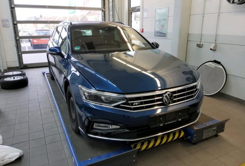 Volkswagen Passat Variant Passat Variant R-Line 2.0 TDI DSG Matrix/Kamera/