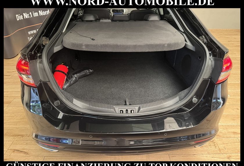 Ford Mondeo Mondeo Lim. 2.0 EB Titanium *LEDER*ACC*PANO*LED*