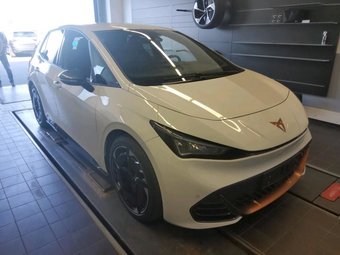 Cupra Born Born 150 KW Automatik Kamera/SHZ/ACC/LM20