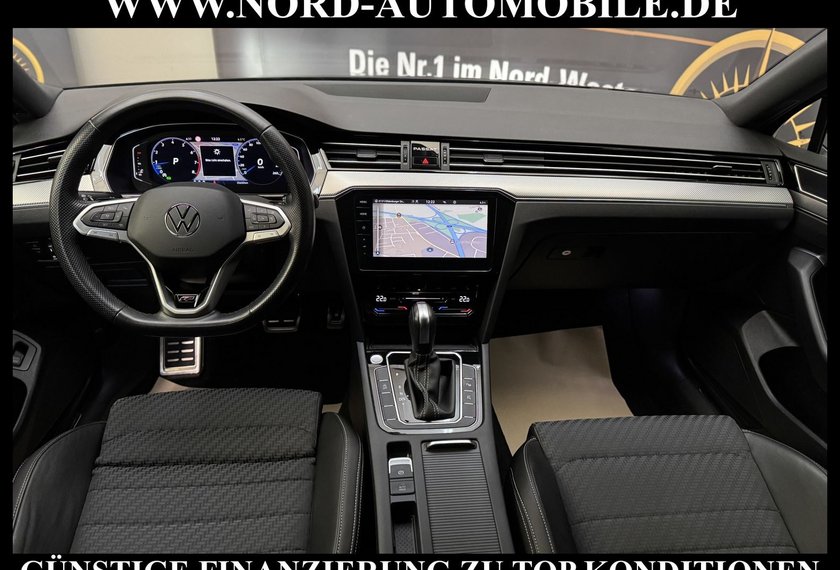 Volkswagen Passat Variant Passat Variant R-Line 2.0 TSI DSG Area View/AHK/