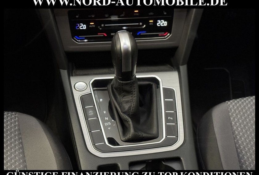 Volkswagen Passat Variant Passat Variant Conceptline 2.0 TDI DSG Kamera